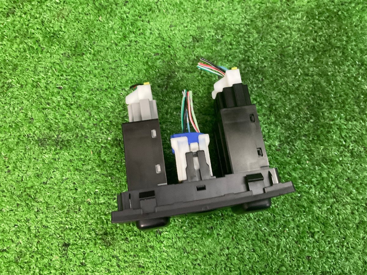 ギャランフォルティス　CY4A　RALLIART　純正　AFSスイッチ　AWCスイッチ　パネル　CX4A　送料無料！_画像2