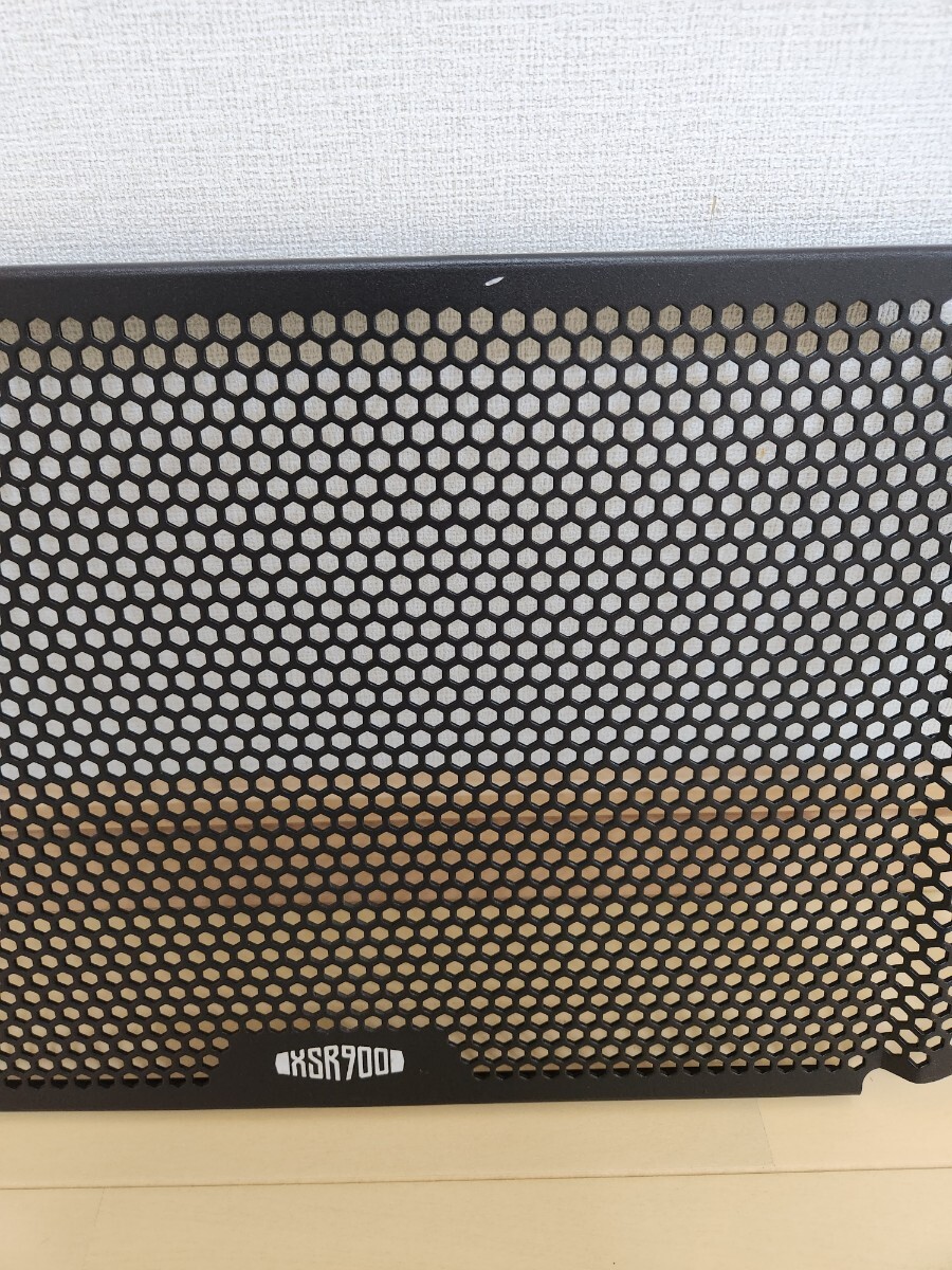 ヤマハXSR900 ラジエターガードの画像4