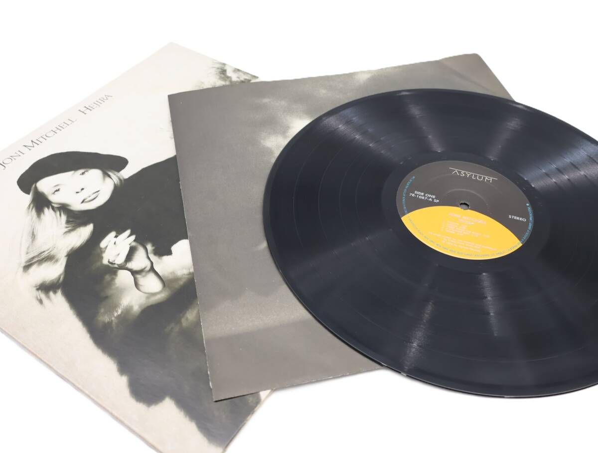 ★中1877 Joni Mitchell ジョニ・ミッチェル / Hejira 逃避行 レコード LP LP盤 アナログ盤 コレクター放出品 同梱可 32509081_画像2