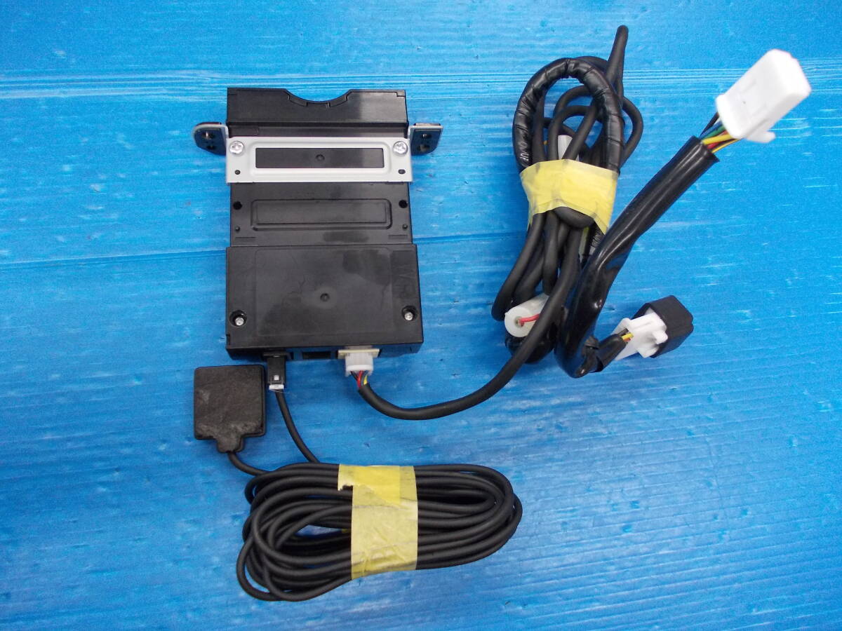 作動確認済■TOYOTA純正（08686-00350）　新セキュリティ対応　ビルドイン　ナビ連動配線付き　12V■複数落札時送料割引有_画像2