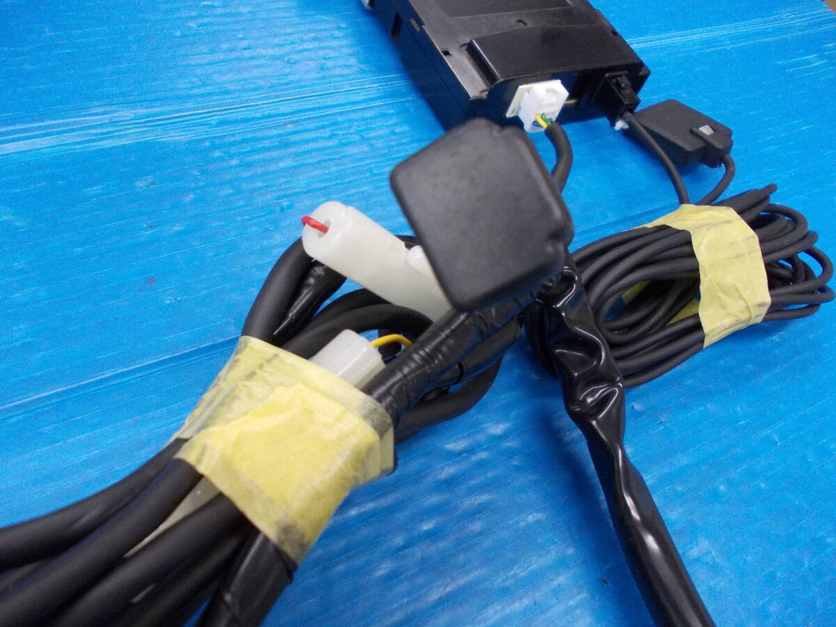作動確認済■TOYOTA純正（08686-00350）　新セキュリティ対応　ビルドイン　ナビ連動配線付き　12V■複数落札時送料割引有_画像7
