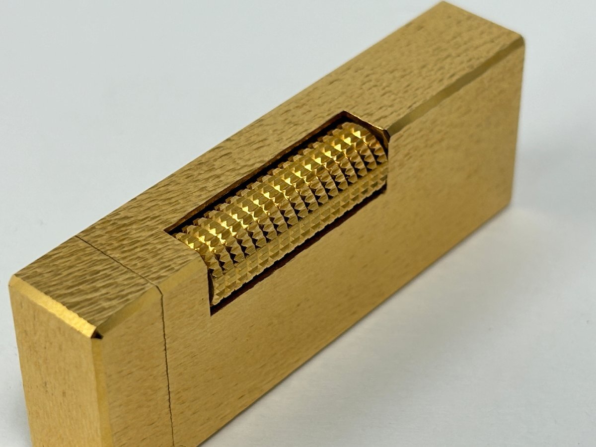 ★ジャンク DUNHILL ダンヒル ライター XB4238 ゴールドカラー 1円スタート★_画像7