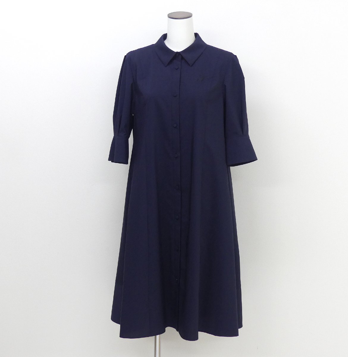 Sランク FOXEY NEWYORK ドレス ワンピース アエリエヌ 38 ネイビー 洗えるシャツ生地 F刺繍 RELAXフィット ブーツにも◎ '25年商品 44667