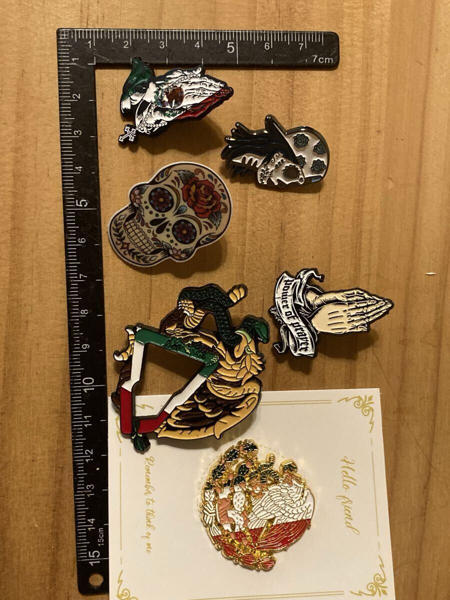 チョラ　チカーナ　メキシコ バッジ 雑貨　チカーノ　ローライダー　ニューエラ　アメリカ　ニューエラ　ハット ピンバッジ ピンバッチ_画像4