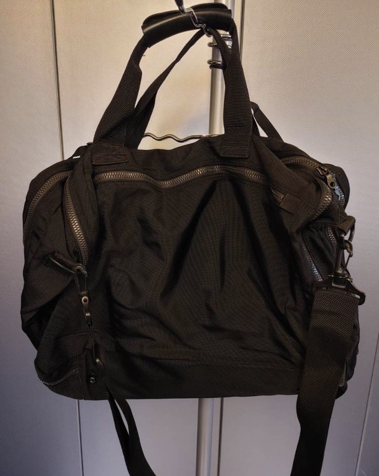 ★Y's for men ヨウジヤマモト　2WAYバッグ 　黒　 ショルダー 　ブリーフケース　 ナイロン地_画像2