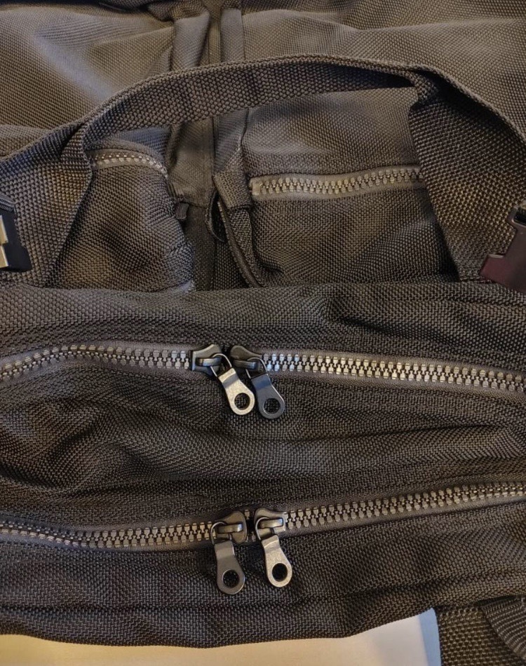 ★Y's for men ヨウジヤマモト　2WAYバッグ 　黒　 ショルダー 　ブリーフケース　 ナイロン地_画像4