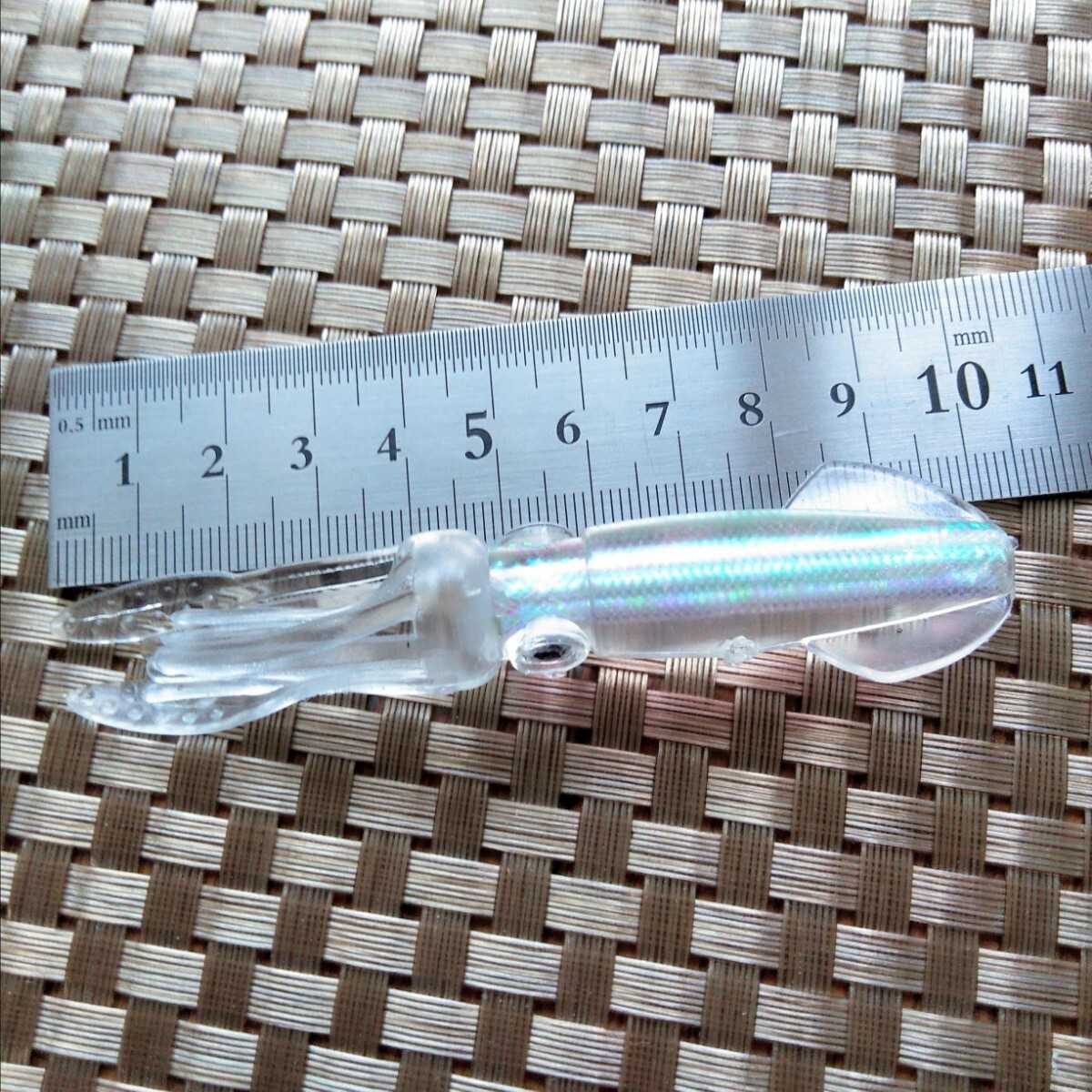 とれたて新鮮！イカワーム10杯+ダートジグヘッド21g、14g各2本セット_画像6