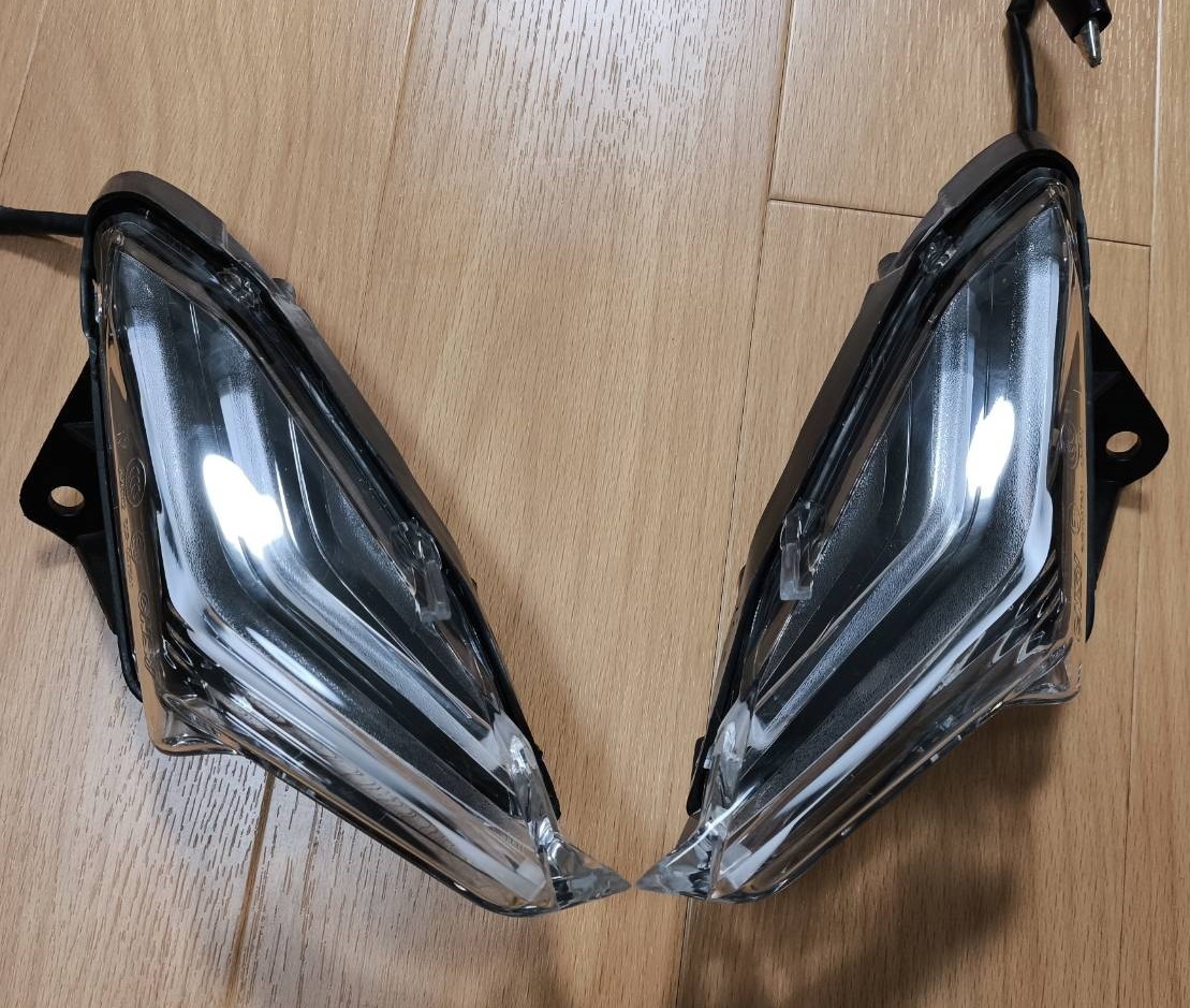 赤 シグナス 3型 三型 SE44J SE46J 1YP ポジション デイライト LED カスタム 社外 改造 爆光 フォグ CTH ワンオフ_画像8