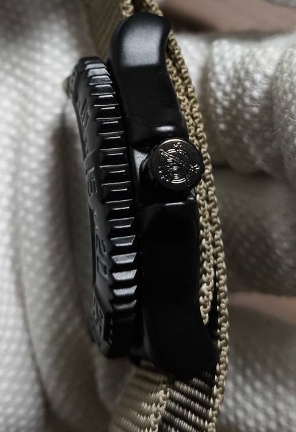 黒緑nato addiesdive ミリタリーウォッチ ルミノックス LUMINOX オマージュ クォーツ タフネス サバゲー 特殊部隊 ネイビーシールズ_画像4