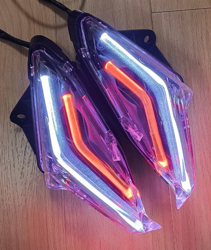 赤 シグナス 3型 三型 SE44J SE46J 1YP ポジション デイライト LED カスタム 社外 改造 爆光 フォグ CTH ワンオフ_画像3