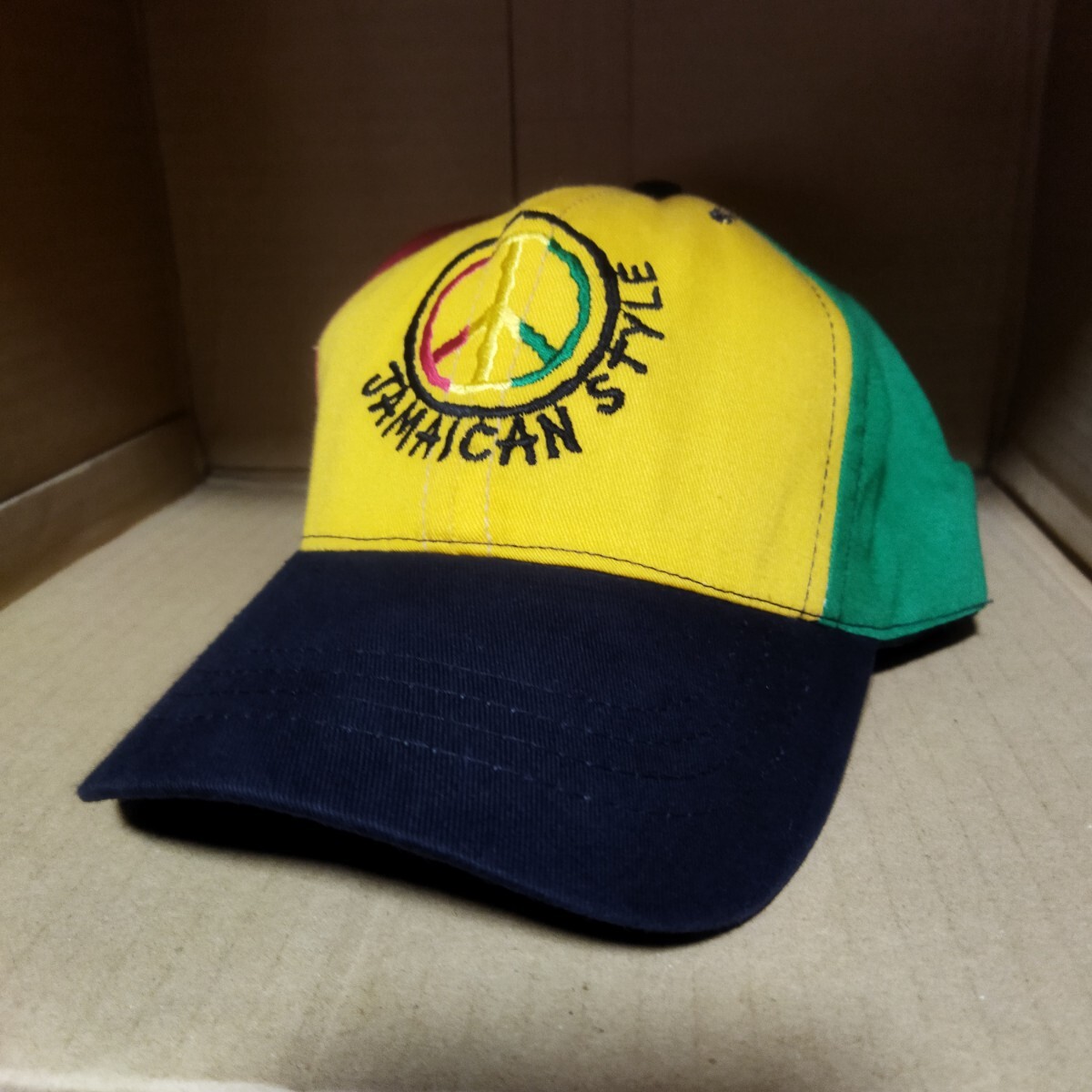 90's USA製 ビンテージ レゲエ ジャマイカ ラスタカラー PEACEマーク スナップバック キャップ 帽子 古着 デッドストック_画像1