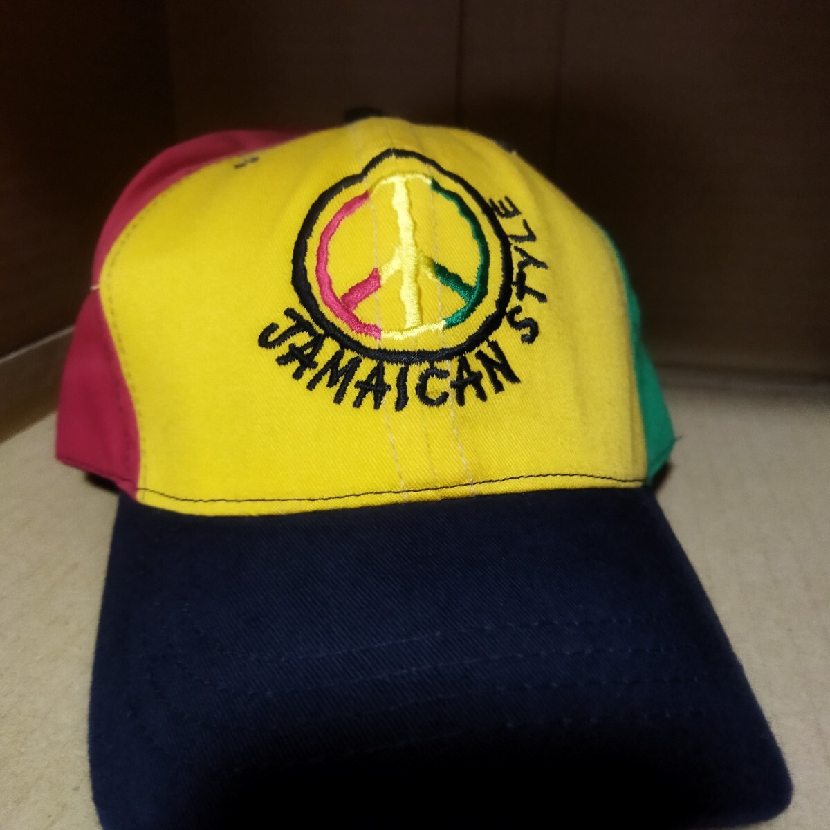 90's USA製 ビンテージ レゲエ ジャマイカ ラスタカラー PEACEマーク スナップバック キャップ 帽子 古着 デッドストック_画像2