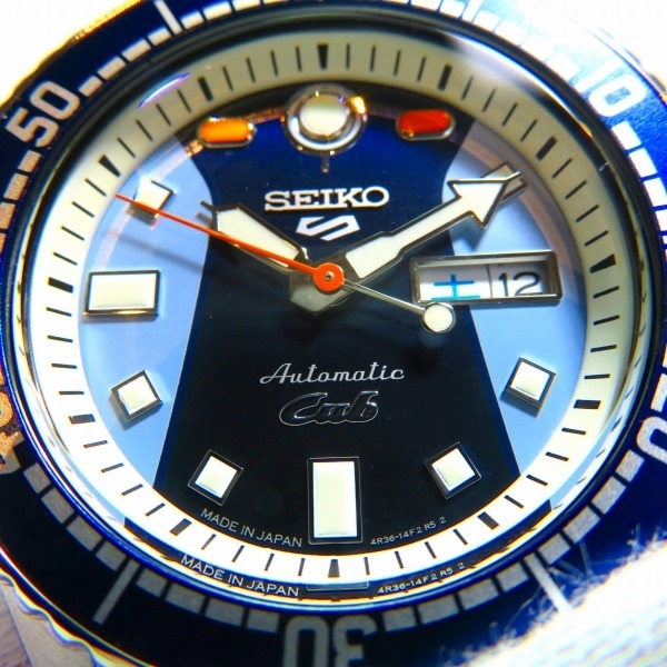 セイコー セイコー5 スポーツ スーパーカブコラボ限定 デイデイト SBSA237 自動巻 時計 腕時計 メンズ 美品☆0101_画像4