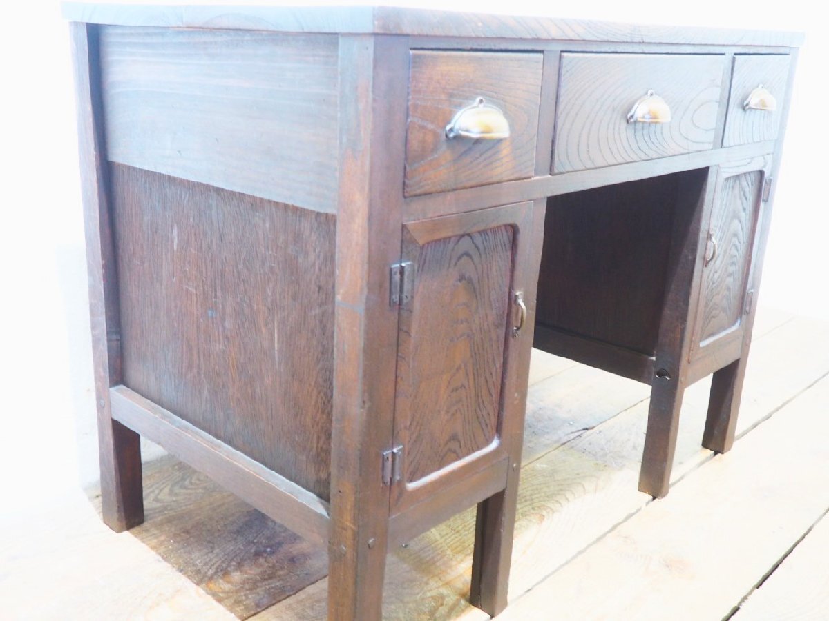 タ荷V0961◆天板W80cm×D45cm◆アンティーク◆希少デザインの古い木製両袖机◆欅 ケヤキ デスク 収納棚 テーブル レトロモダンM(ヤB)松_画像3