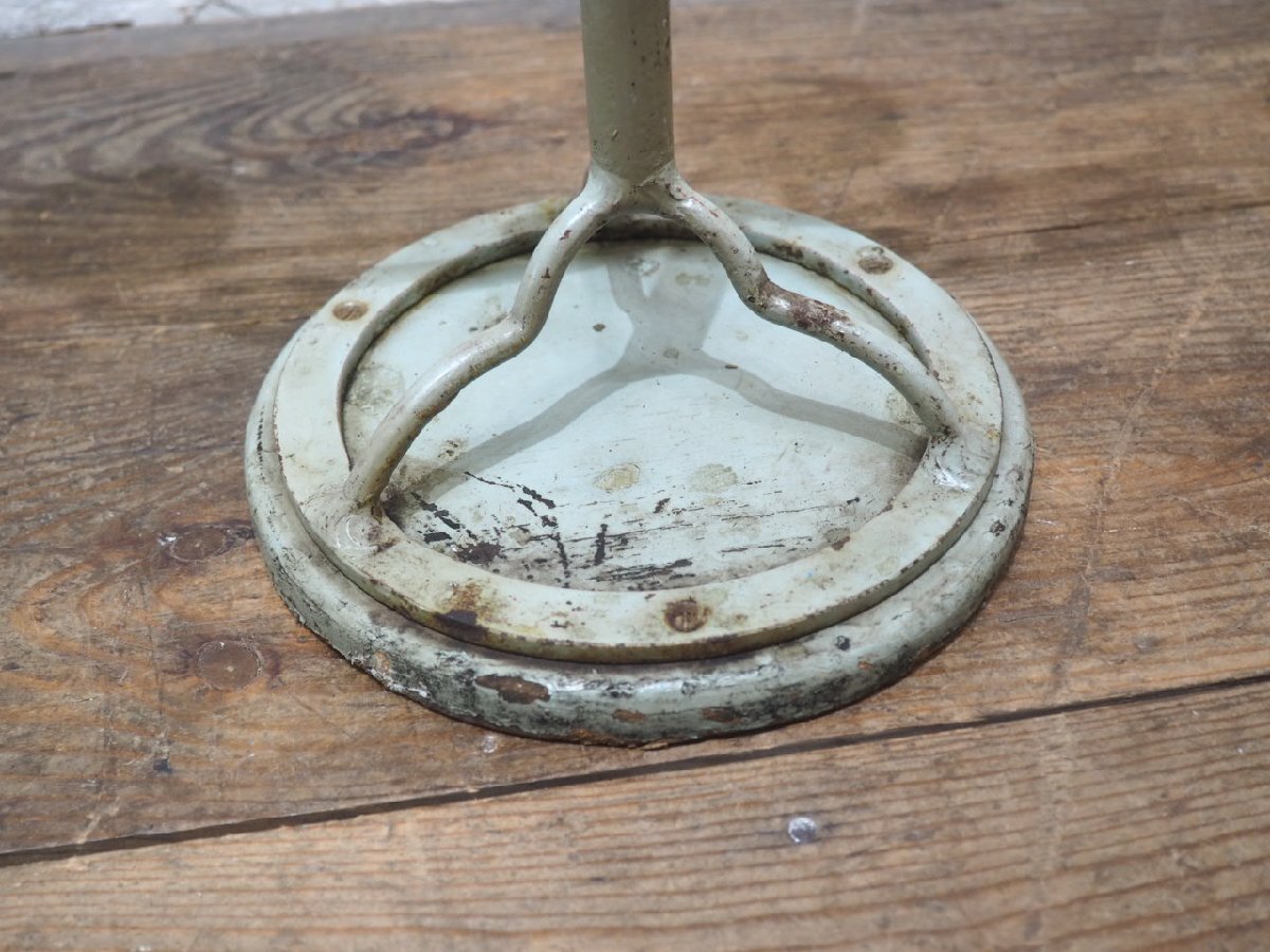 yuW1979*②H56cm×W37cm* античный * старый металлический. свеча подставка * промышленность серия . шт. .. установить low sok произведение искусства retro A.4