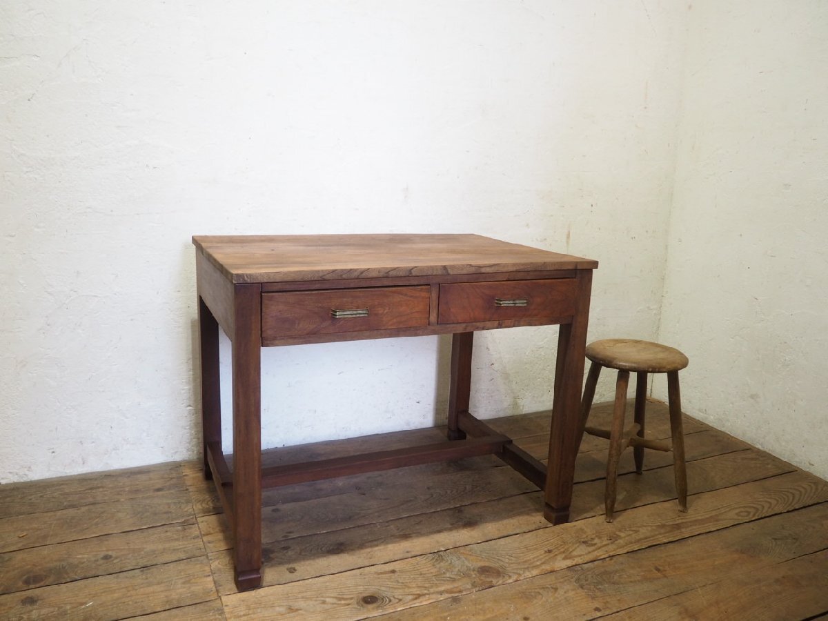 タ荷W1955◆天板W86,5cm×D62cm◆ビンテージ◆ナラ材の古い木製テーブル◆平机 展示台 学習机 勉強机 作業台 デスク カフェ レトロO(ヤC)松_画像1