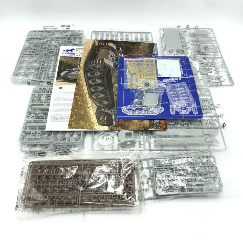 【中古】ミリタリ）ブロンコモデル 1/35 ドイツ Ⅱ号 D型 火炎放射戦車 フラミンゴ+UEトレーラー/CB35090[240006550469]_画像2