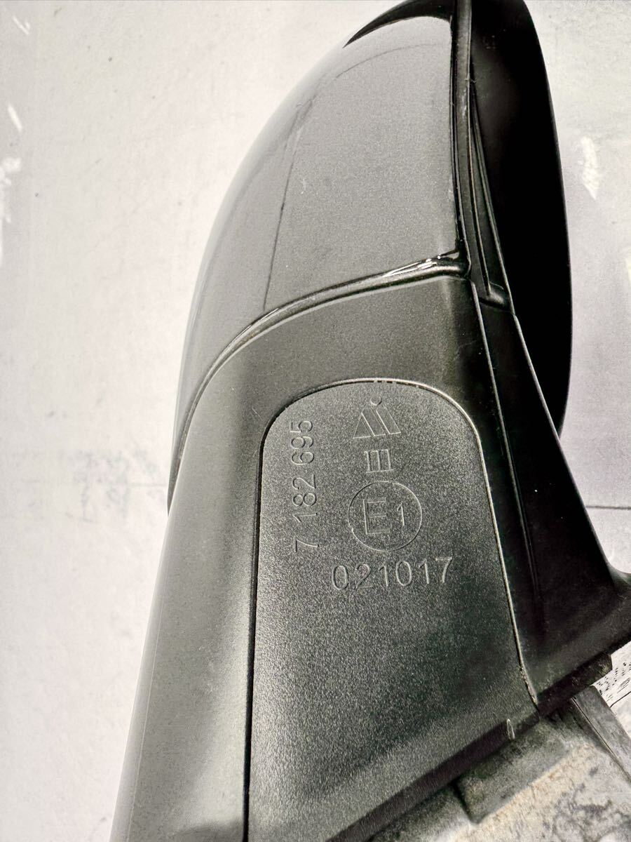 ★迅速★美品 BMW 320i 120i 1/3シリーズ E87 E87 LC1 UC20 ツーリング 後期 E91 VR20 純正 右左ドアミラー 黒系 7 182 695 021017 0570_画像9