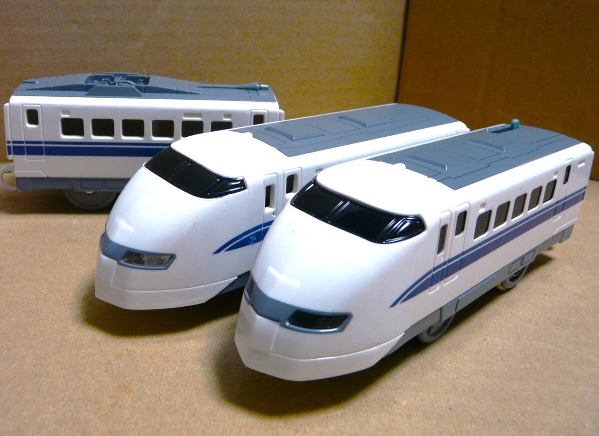  Plarail машина 300 серия Tokai дорога Shinkansen. .. с подсветкой used