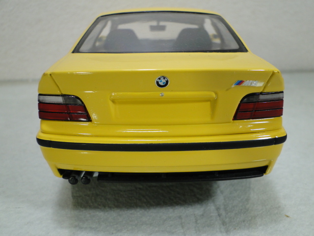 UTモデル　1/18　BMW　E36-M3_画像3
