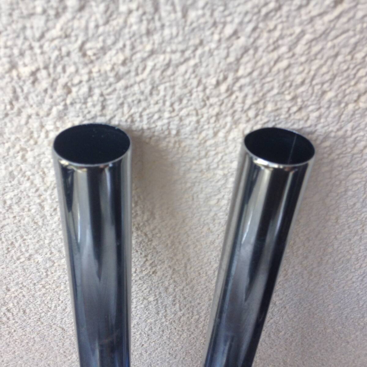 (KU) 鉄パイプ 長さ約74cm 外経約3.19cm 傷、メッキ剥げ、メッキ荒れあり 室内保管 USED JUNK_画像2