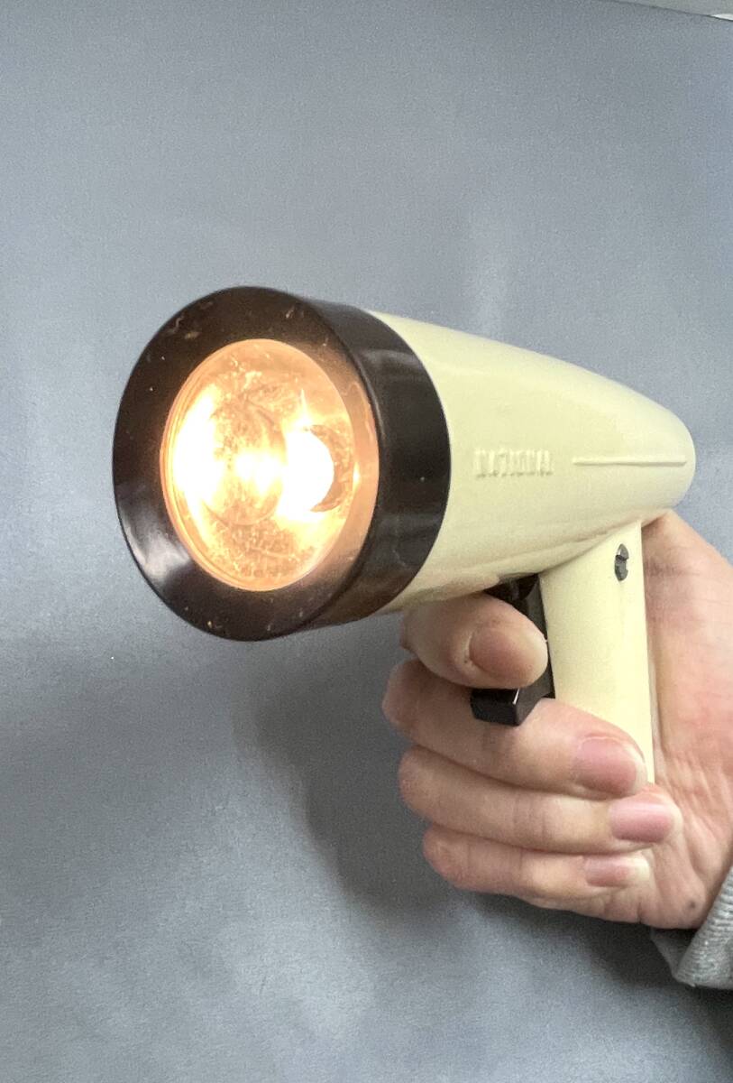 ナショナルキッド エロルヤ光線銃 ナショナル 懐中電灯 ピストル SF ヒーロー なつ漫 駄菓子屋 宇宙人 仮面 マスク 白黒テレビ 1960 の画像8