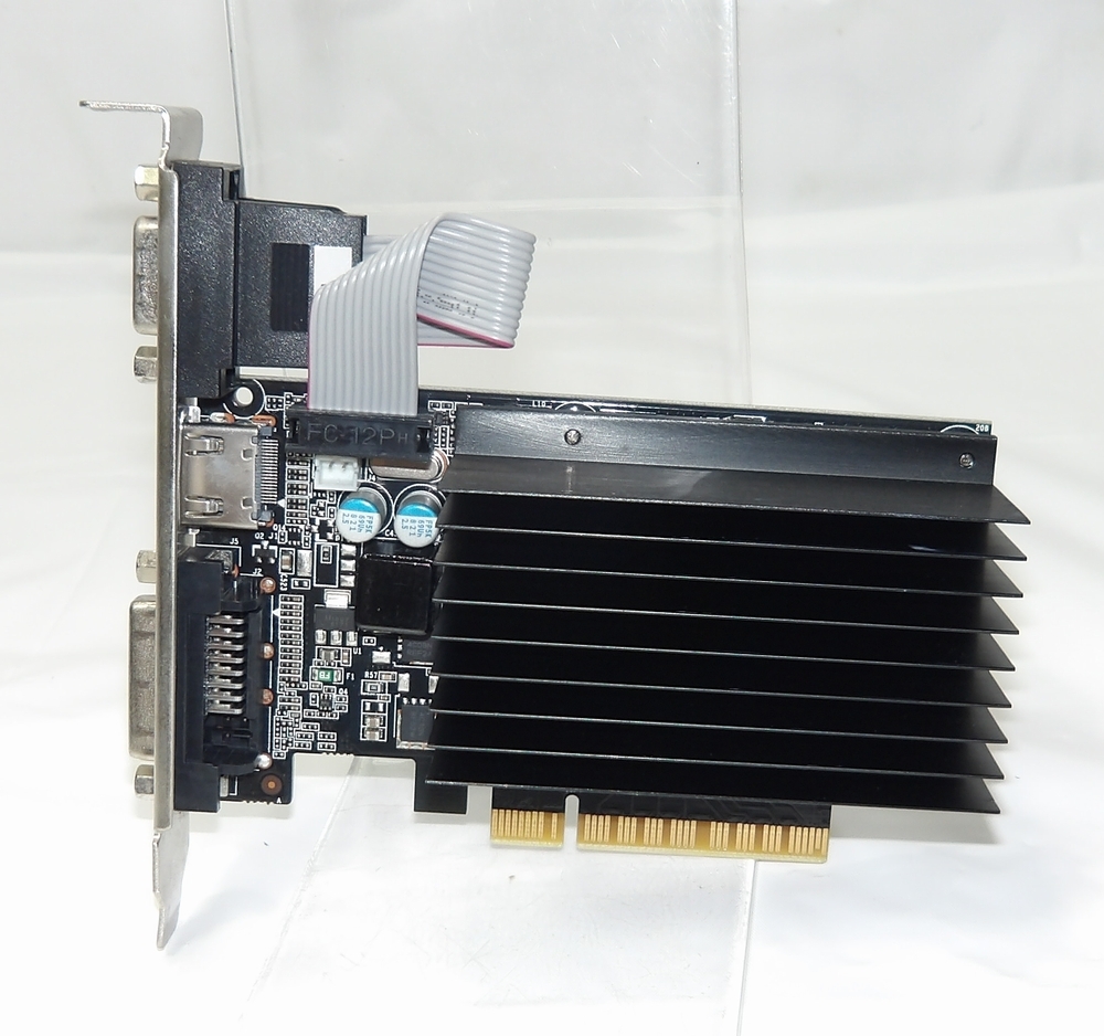 GT730 1GB DDR3 　グラフィックボード_画像1