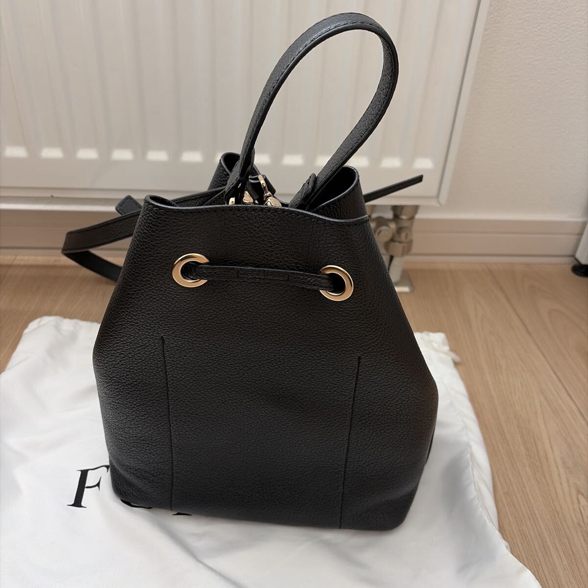 FURLA フルラ　コスタンザ 巾着型2Wayハンドバッグ レザー 黒_画像3