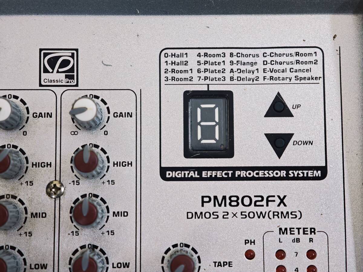 Classic Pro PM802FX ミキサー 通電確認のみ その他未チェック 現状品 傷汚れあり 本体のみ 管理番号10370_画像2