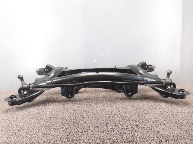 9217　トヨタ シエンタ　NCP175G　リアメンバー　リヤメンバー　スタビ付_画像3