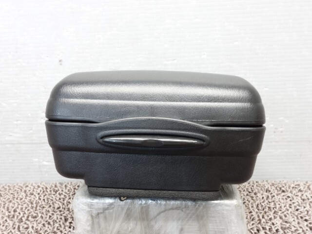9231 トヨタ ヴィッツ 中期 NCP131 小物入れ ダストボックス 助手席側_画像2