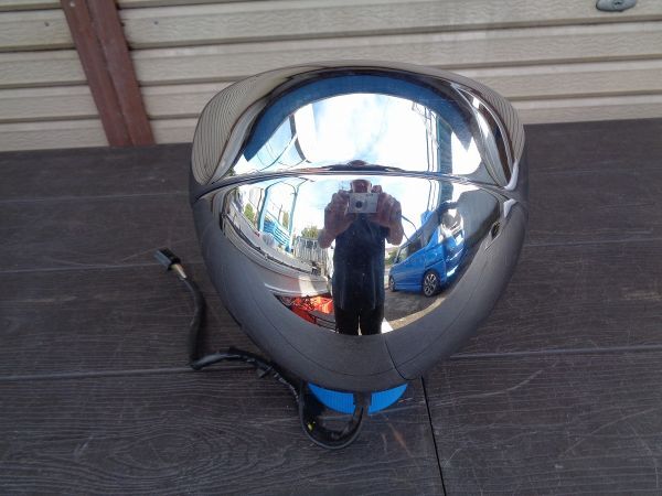 ☆No.4855「倉庫整理大セール! ハーレーダビッドソン 純正7インチ ヘッドライト・フレンチトリムリング付 点灯確認済み」_画像5