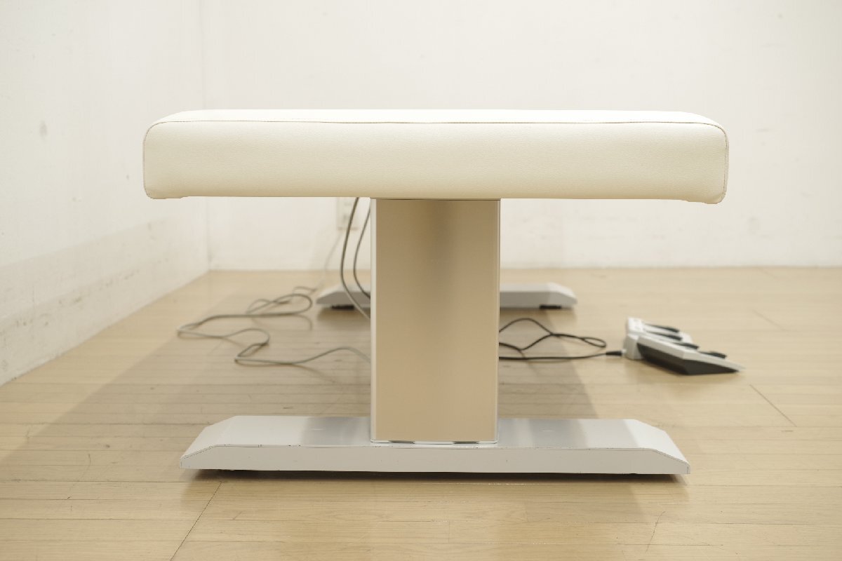 LINAK オカムラ 電動昇降ベッド 約70cm×190cm 診察台 施術台 整体 鍼灸院 マッサージ 美容 エステ 動作確認済_画像5