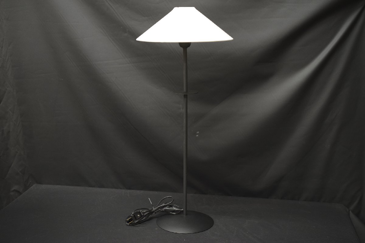 Cassina ixc. カッシーナイクスシー ZEN テーブルライト カトリーヌ・メミ スタンドライト 照明 40W 2013年製 シンプル リビング 書斎 寝室_画像1