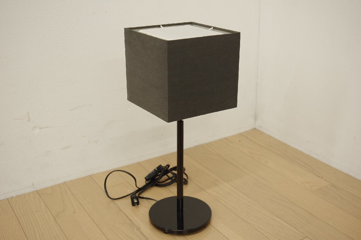 展示品 ヤマギワ SS261B スタンドライト ナイトスタンド デスクライト 間接照明 E17 セード スイッチ付き_画像1