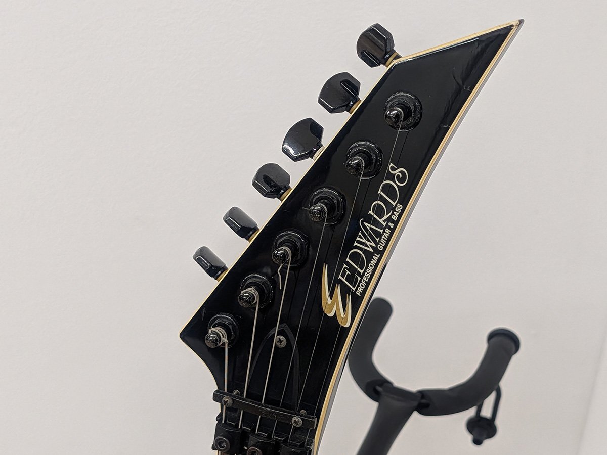 ESP EDWARDS Edwards Strato модель электрогитара черный floyd rose выход звука подтверждено б/у 