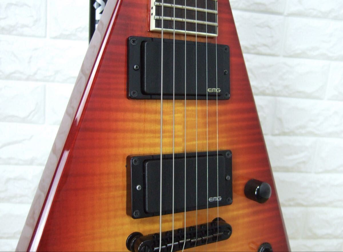 Jackson KING V KVXT CS チェリーサンバースト_画像8