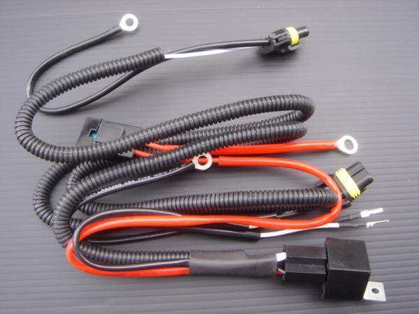 代引き不可、元払い送料無料！HID用電源安定 リレー ハーネス キット　H1　H3　H7　H8　H11　ヒューズ付き　35ｗ　55ｗ_画像1