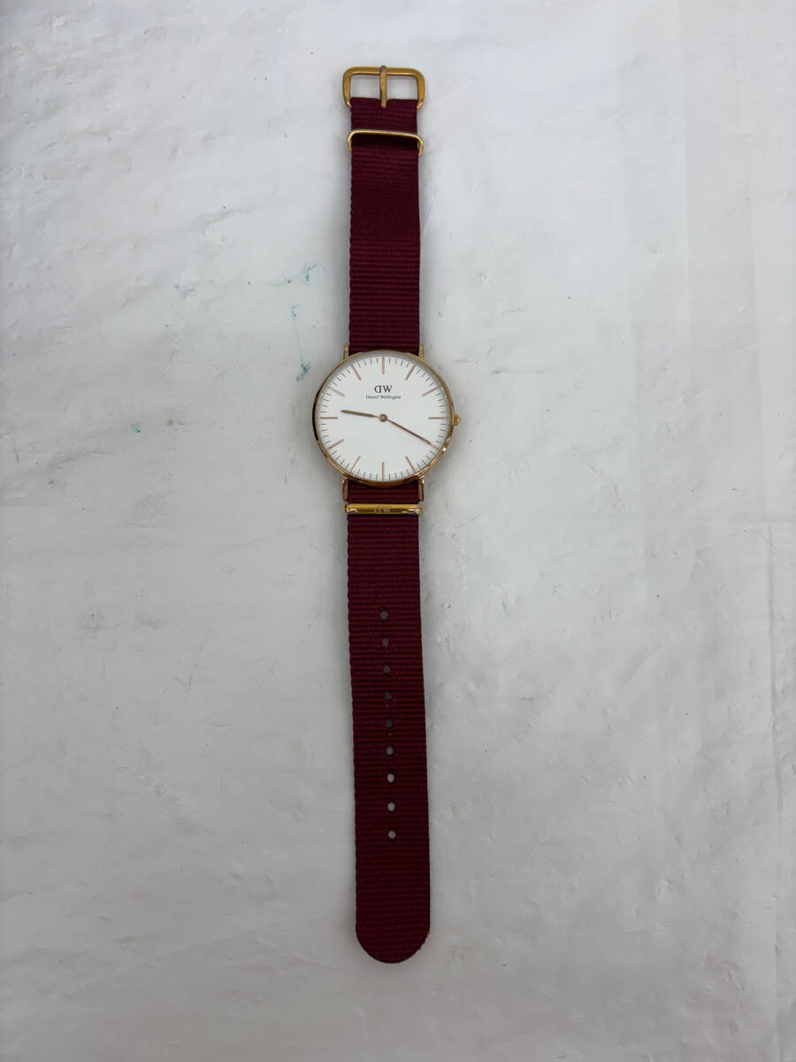 [ работоспособность не проверялась товар ] Daniel we Lynn тонн /DanielWellington наручные часы ремень : красный / голубой с коробкой SMT2065Y