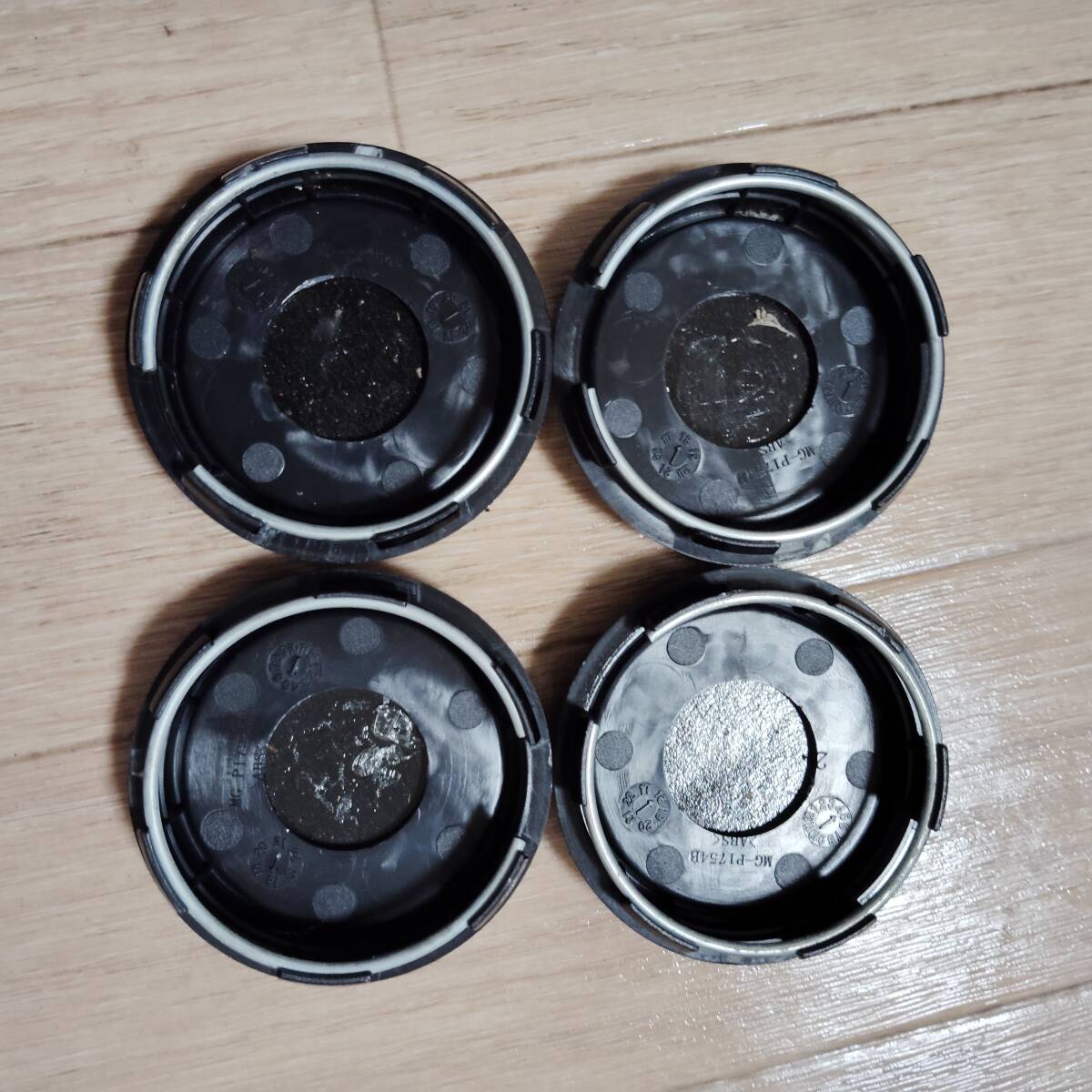 中古 HOT STUFF G.Speed アルミホイールセンターキャップ（4個入り）（O-2）_画像5