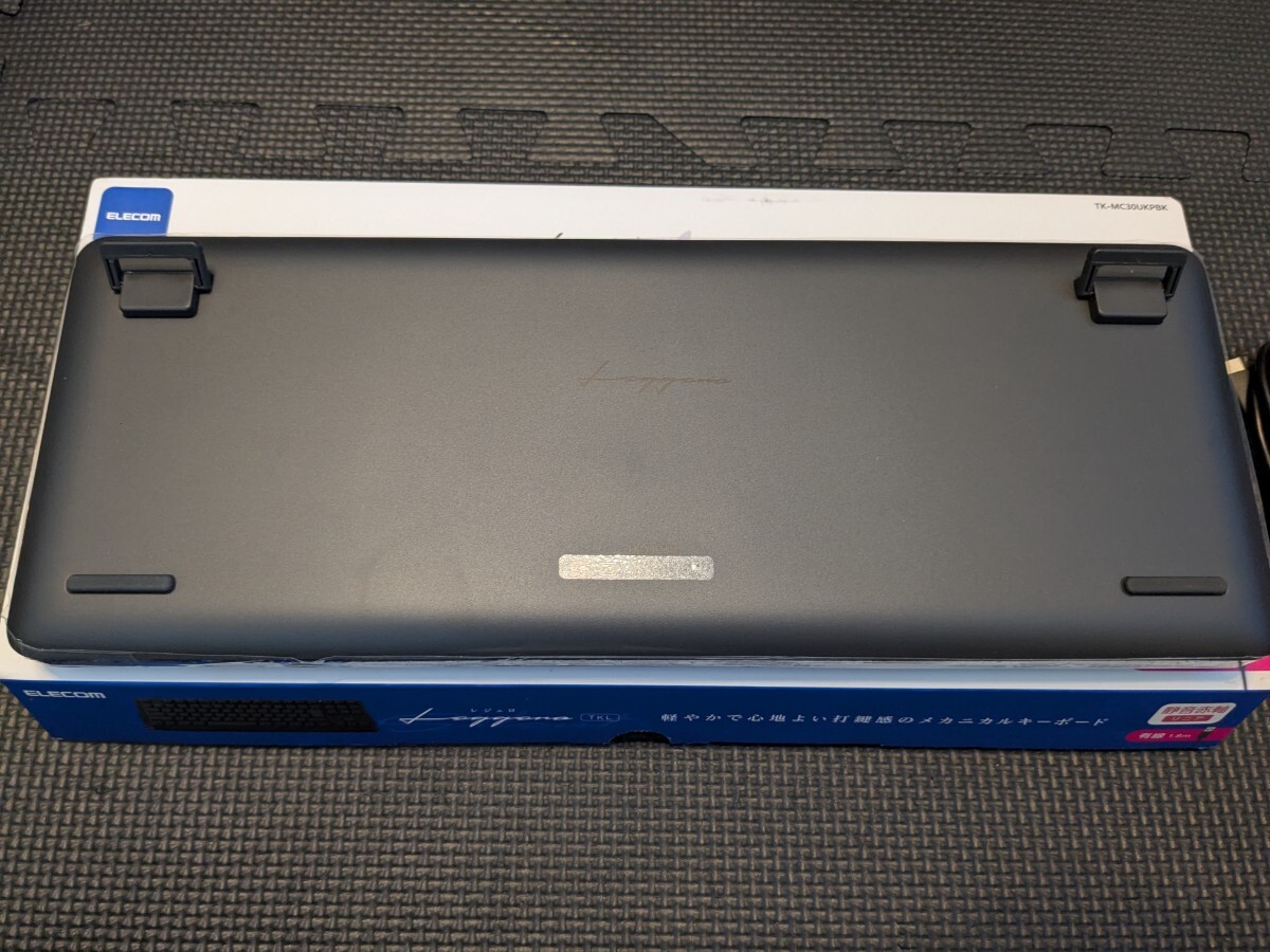 ◎0710u2425 エレコム メカニカルキーボード Leggero 静音 有線 テンキーレス Nキーロールオーバー対応 赤軸 ブラック TK-MC30UKPBK_画像6