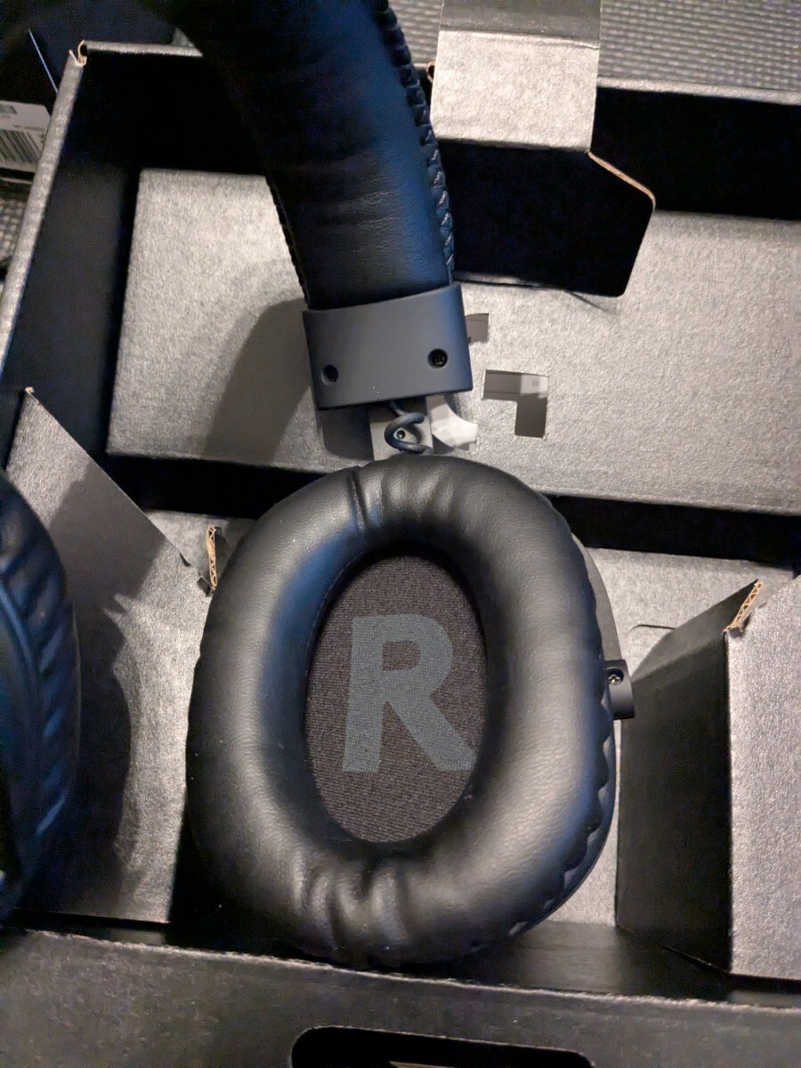 0710u1632 Logicool G PRO X ゲーミングヘッドセット Dolby 7.1ch サラウンドサウンド 3.5mm 有線 マイク付 ブラック G-PHS-003_画像4