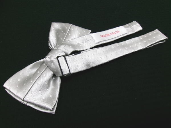 新品★TAILOR FIELDS テーラーフィールズ★日本製 シルク 蝶ネクタイ★シルバー ドット_画像2