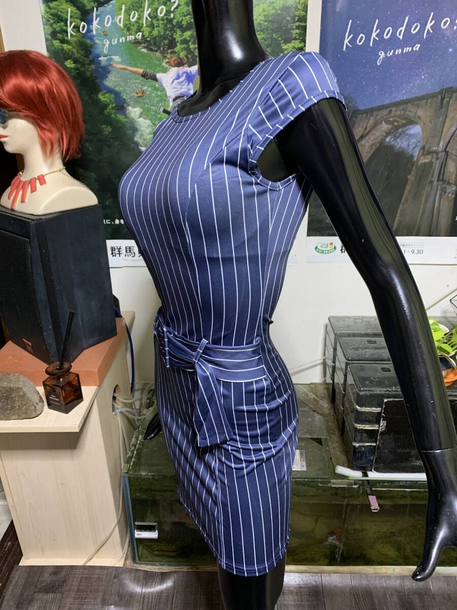 新品 なめらか 光沢 つるつる ストレッチ ストライプ ボディコン ワンピ
