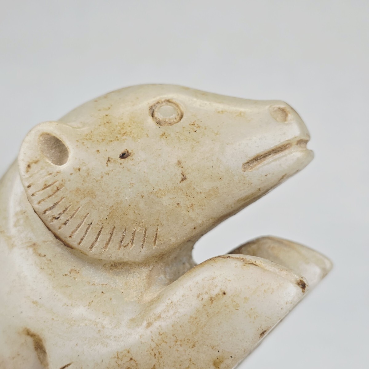 古美術 漢白玉 手彫 玉熊 置物 迫力 重厚_画像6