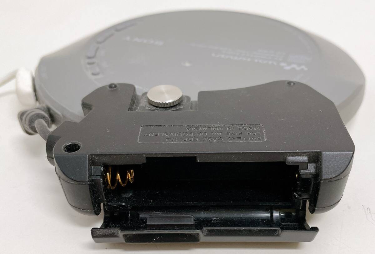 ☆【SONY◆ソニー CDウォークマン D-NE730】オーディオ機器 /ポータブルCDプレーヤー /シルバー /★試聴OK /A79-428_画像4