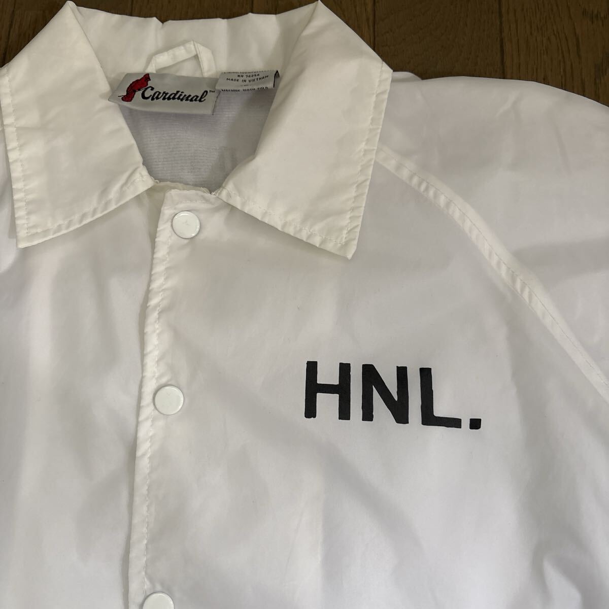 必見☆ハワイCardinal HNLホノルル コーチジャケット ホワイト/maikai souvenir store Hawaii _画像2