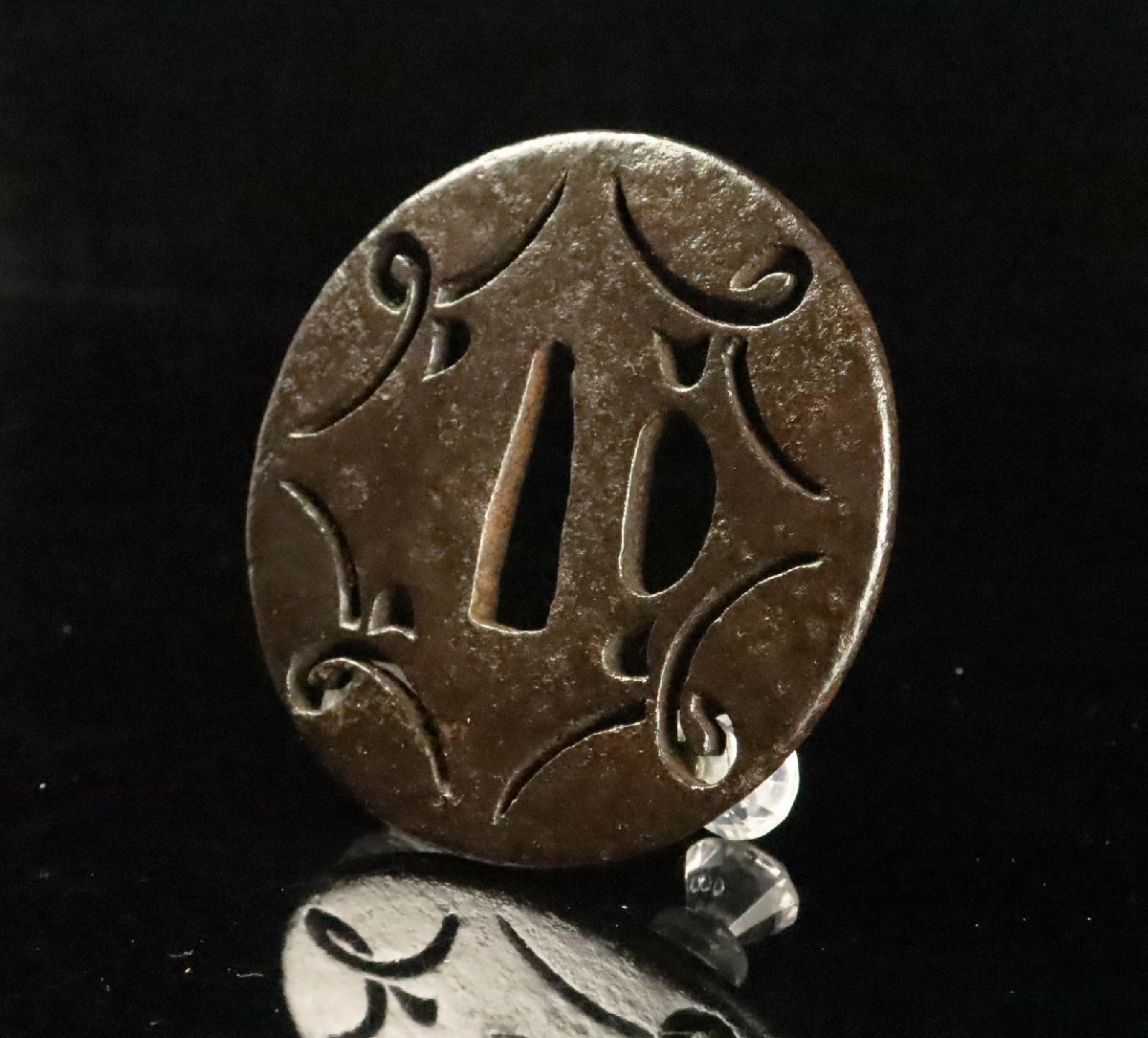 [ASAHI] времена доспехи металлический земля ... гарда меча круг форма 7.37cm Edo период меч принадлежности [7951u]