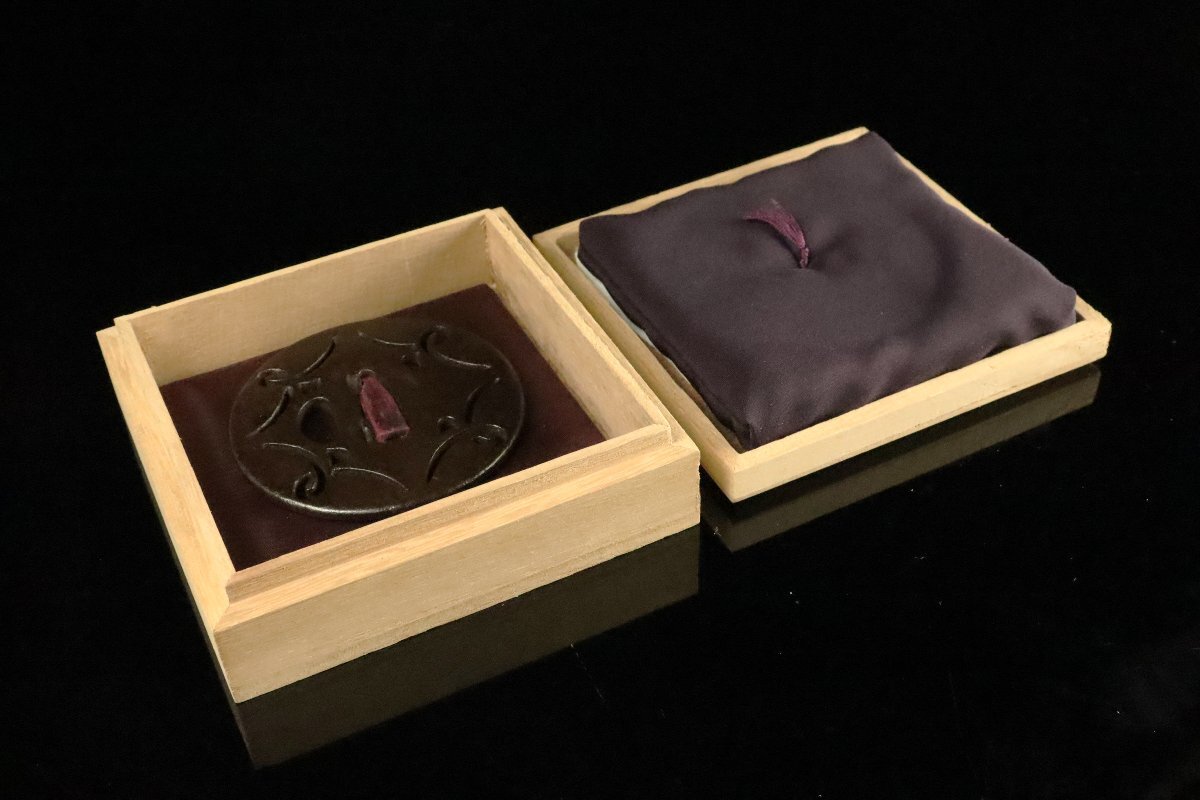 [ASAHI] времена доспехи металлический земля ... гарда меча круг форма 7.37cm Edo период меч принадлежности [7951u]