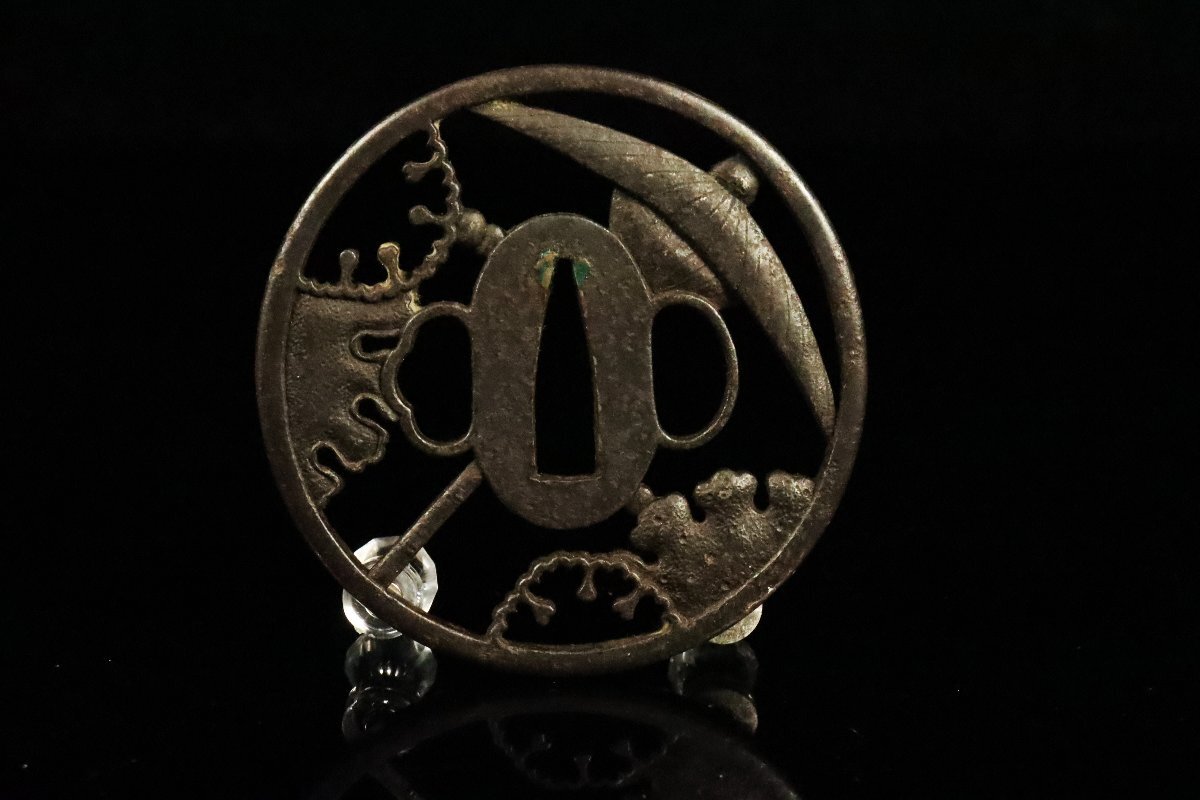 [ASAHI] редкий металлический .. сырой гарда меча металлический земля круг форма . снег .. нет . -слойный толщина название товар старый дом магазин . collector сброшенный товар [710175qy]